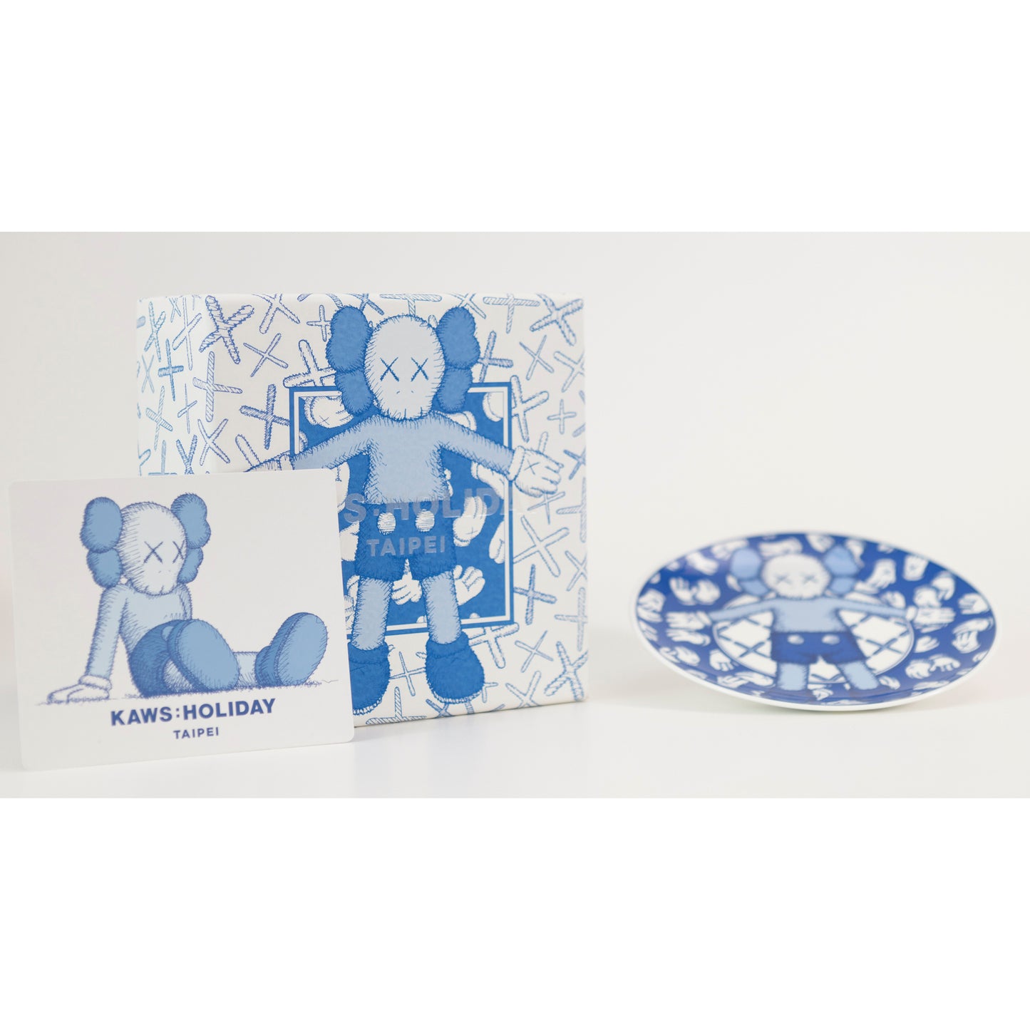 KAWS - "Holiday Taipei" plate set