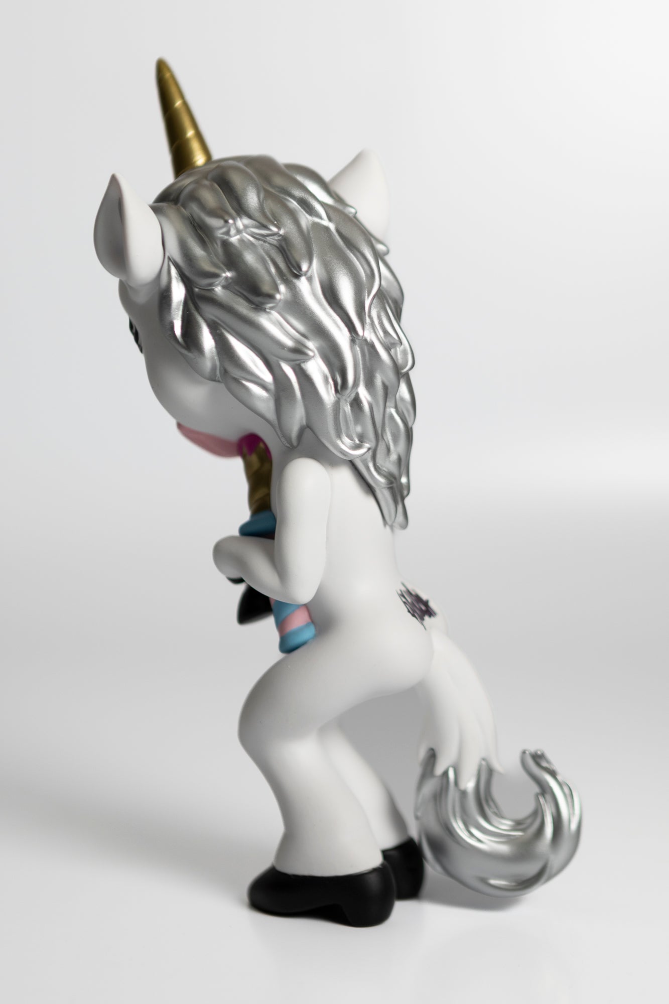 Ron English - Forlorn Unicorn - vinyl sculpture [white] SIGNED